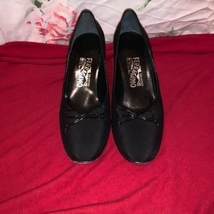 Ferragamo Black Heels (6B)